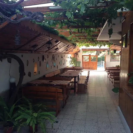 Gloria Holiday House