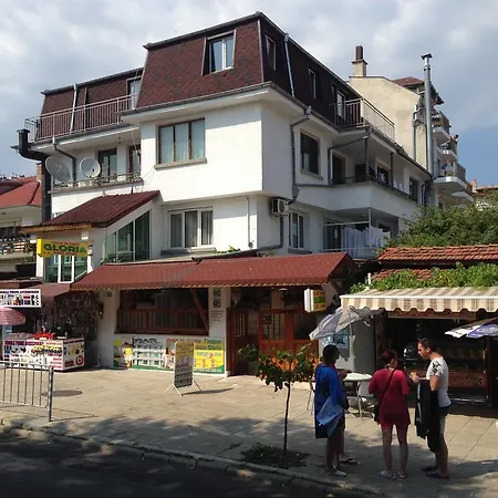 בית הארחה Gloria Holiday House
