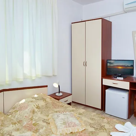 Gloria Holiday House נסבר